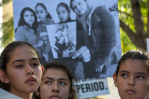 Trump Plans to End ICE Policy Against Raids in Churches, Schools and Hospitals 19