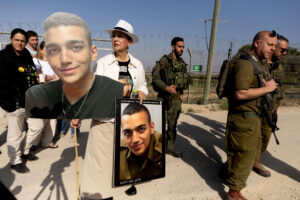 Hamas Releases Israeli American Soldier, Seeking to Reopen Ceasefire Talks 8