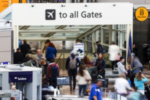 Airlines Collect Passenger Data and Sell It to ICE, Other Federal Agencies 10