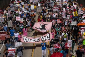 Federal Agents Are Abducting Any DC Residents Who Appear Latino, New Suit Says 3