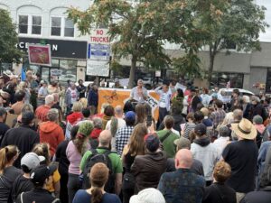 When ICE Came to Our Chicago Neighborhood, We Were Ready to Respond 4