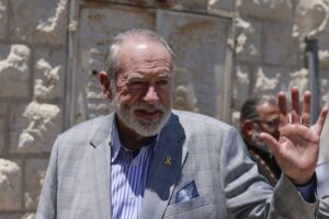 Huckabee Welcomed Man Imprisoned for 30 Years for Spying for Israel Into Embassy 15